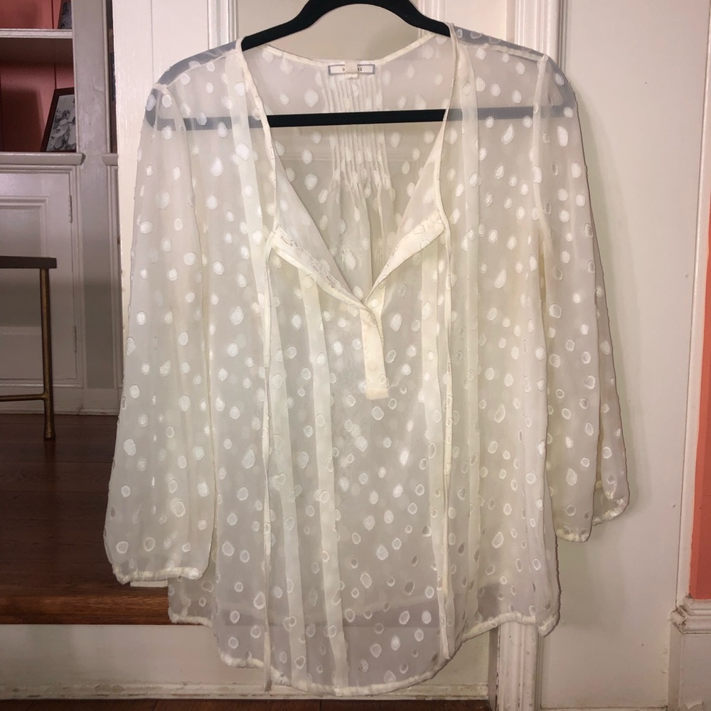 Pleione White Shell Top Size Medium